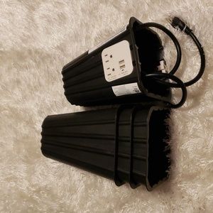 Bed risers with outlet